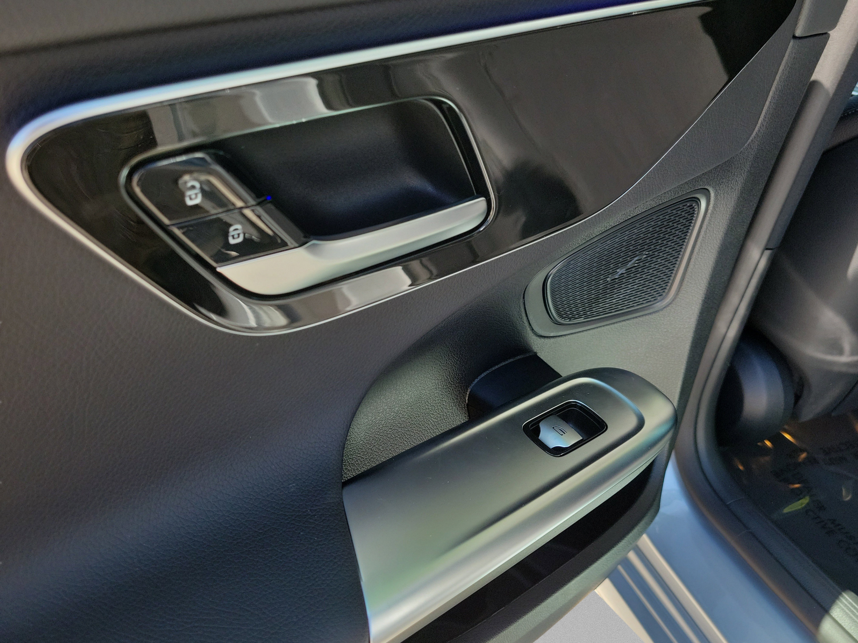 Certified 2026 Mercedes-Benz C 300 Sedan image 8
