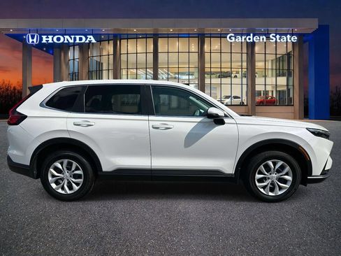Certified 2025 Honda CR-V LX image 5