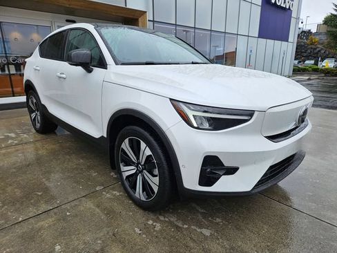 Certified 2023 Volvo C40 P8 Recharge Plus w/ Protection Package Premier AWD/4WD image 3