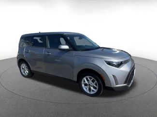 Used 2025 Kia Soul LX w/ LX Technology Package video 2