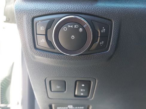 Used 2022 Ford F250 Platinum w/ FX4 Off-Road Package image 26