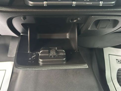 Used 2018 GMC Sierra 1500 2WD Regular Cab image 18