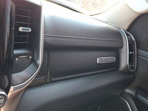 Used 2022 RAM 1500 Laramie AWD/4WD image 27