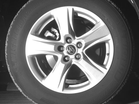 Used 2025 Toyota Highlander LE image 15