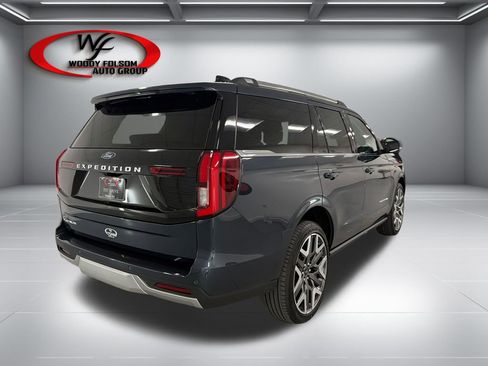 New 2026 Ford Expedition Platinum w/ Platinum Ultimate Package AWD/4WD image 6