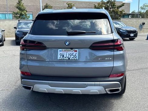Used 2026 BMW X5 xDrive50e w/ Parking Assistance Package AWD/4WD image 9