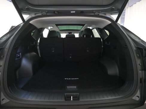 Used 2025 Hyundai Tucson Limited AWD/4WD image 10