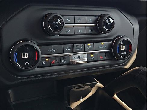 Used 2025 Ford Bronco Raptor image 14