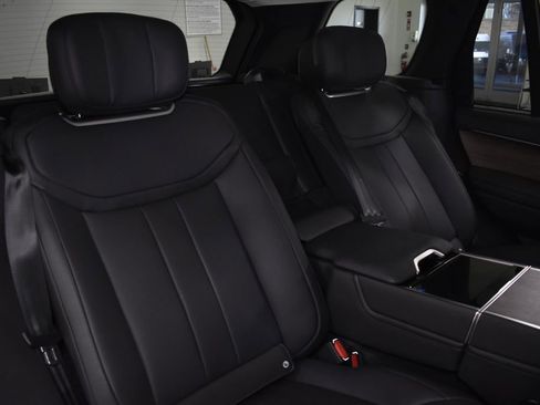 Used 2025 Land Rover Range Rover Autobiography AWD/4WD image 44