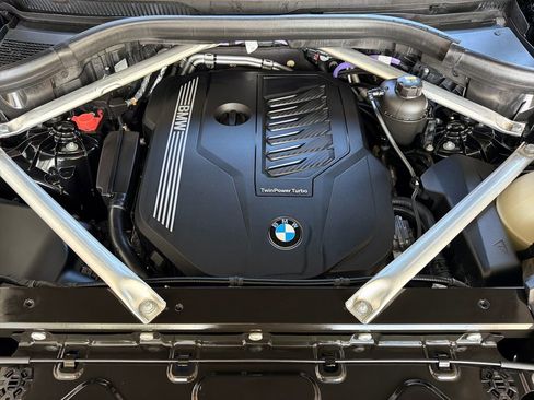 Used 2022 BMW X5 sDrive40i w/ Parking Assistance Package image 37