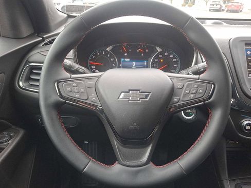 Used 2023 Chevrolet Equinox RS image 19