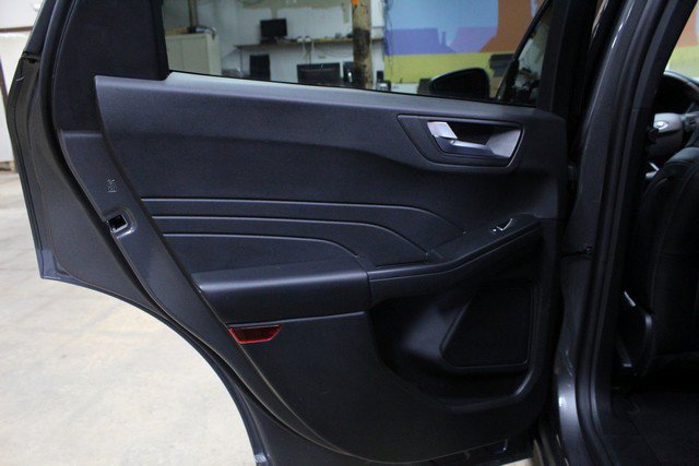 Used 2025 Ford Escape ST-Line Select AWD/4WD image 14