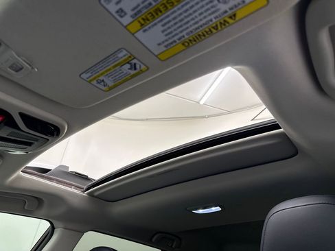 Used 2023 Subaru Outback Touring XT image 22