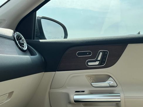 Certified 2023 Mercedes-Benz GLA 250 4MATIC image 23