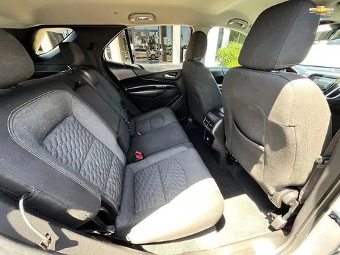 Used 2018 Chevrolet Equinox LT FWD image 15