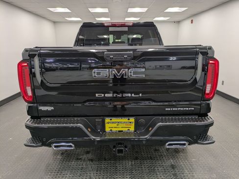 Used 2025 GMC Sierra 1500 Denali Ultimate image 5