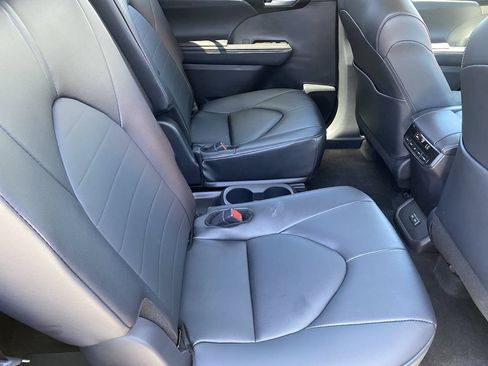 Certified 2026 Toyota Highlander XLE AWD/4WD image 20