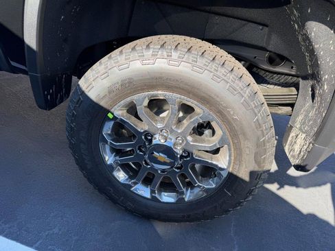 New 2026 Chevrolet Silverado 2500 LTZ w/ LTZ Convenience Package image 5