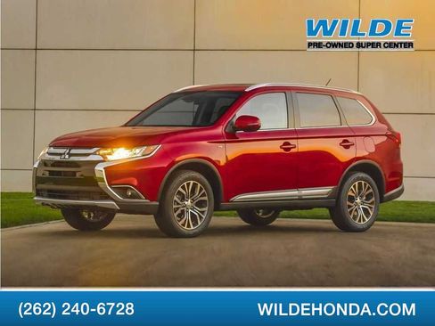 Used 2017 Mitsubishi Outlander SEL AWD/4WD image 1