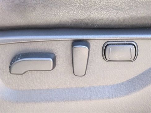 Certified 2022 Nissan Armada SL image 17