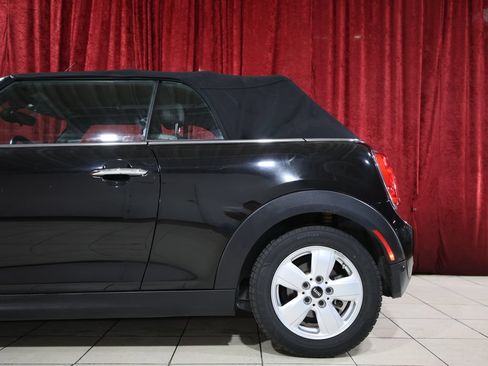Used 2019 MINI Cooper Convertible w/ Signature Upholstery Package FWD image 7