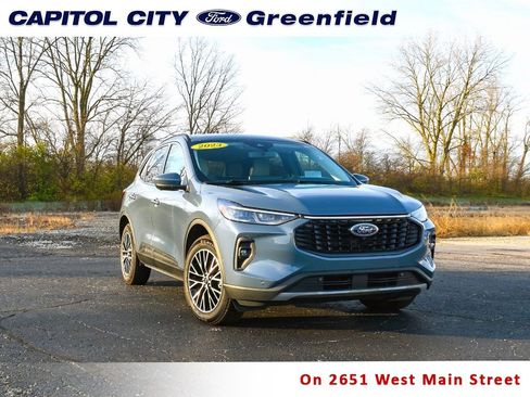 Used 2023 Ford Escape SE w/ PHEV Premium Package image 1