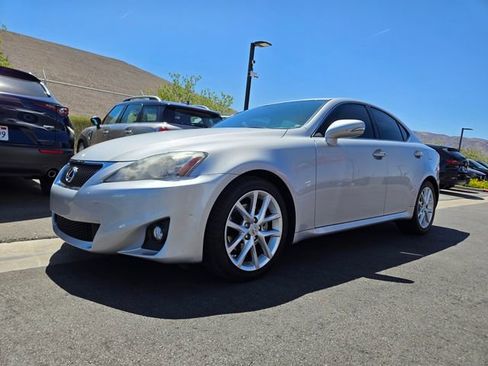 Used 2011 Lexus IS 250 w/ Premium Pkg Value Edition RWD image 2
