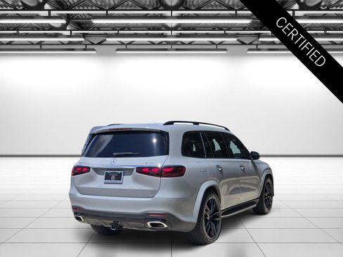 Used 2024 Mercedes-Benz GLS 580 4MATIC image 8
