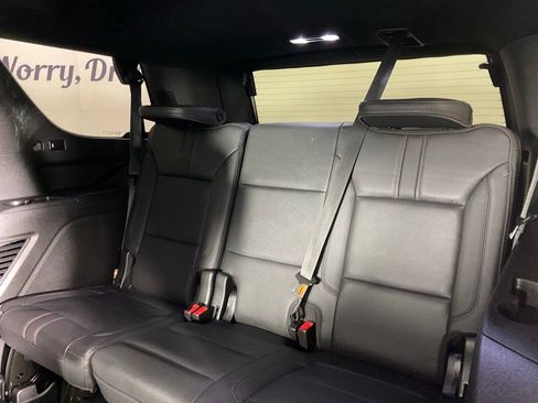 Used 2022 Chevrolet Tahoe RST w/ Luxury Package RWD image 17