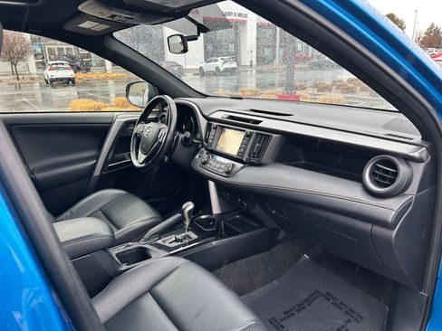 Used 2016 Toyota RAV4 SE image 28