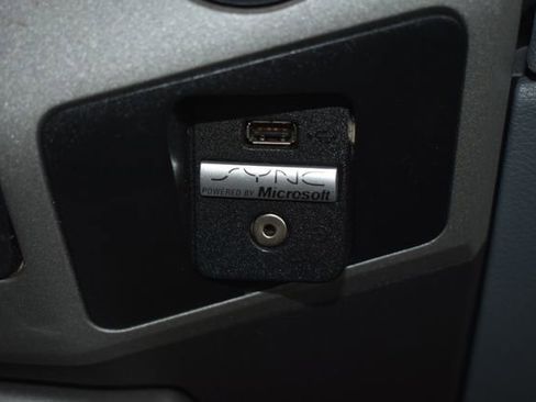 Used 2015 Ford F250 XLT w/ XLT Value Package image 29