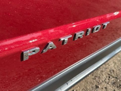 Used 2014 Jeep Patriot Latitude w/ Sun/Sound Group AWD/4WD image 12