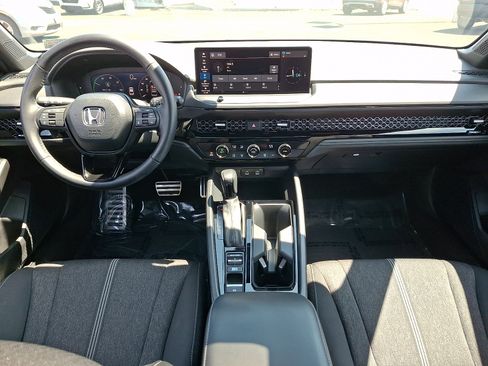 Used 2023 Honda Accord Sport image 11