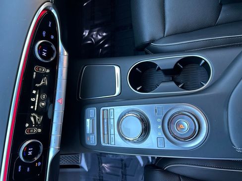 Used 2024 Genesis GV70 2.5T w/ Advanced Package image 17