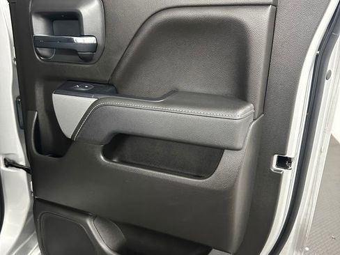 Used 2018 Chevrolet Silverado 1500 LT w/ All Star Edition image 28