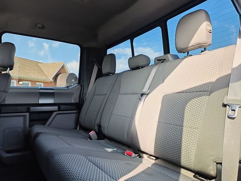 Used 2016 Ford F150 XLT w/ Equipment Group 302A Luxury AWD/4WD image 14
