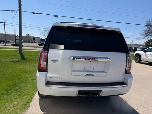 Used 2017 GMC Yukon Denali w/ Open Road Package image 5