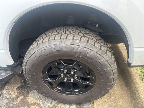 Used 2025 Ford F150 Lightning XLT image 13