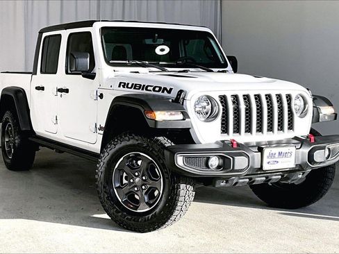 Used 2023 Jeep Gladiator Rubicon w/ Cold Weather Group image 1