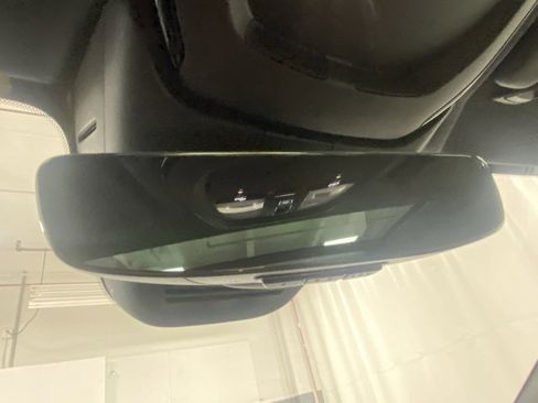 Used 2024 Volvo V60 B5 Cross Country Plus image 29