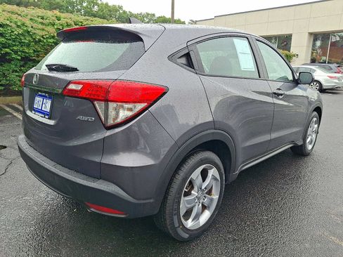 Certified 2019 Honda HR-V LX image 6