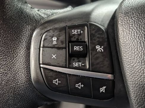 Used 2020 Ford Escape SE Sport FWD image 13