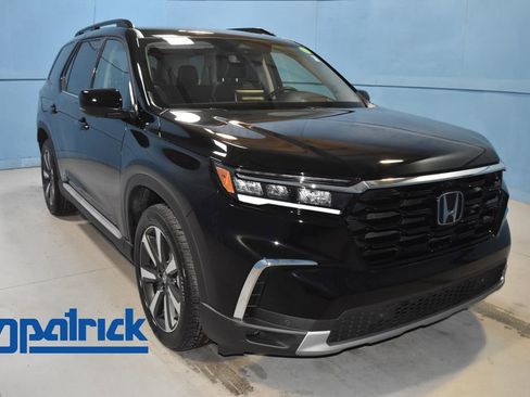Used 2025 Honda Pilot Elite image 1
