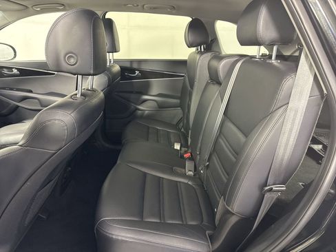 Used 2020 Kia Sorento EX FWD image 22