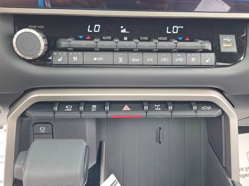 New 2026 Toyota Tundra Limited AWD/4WD image 19