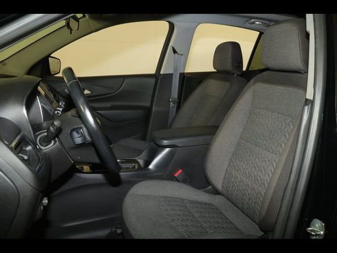 Used 2023 Chevrolet Equinox LT image 21