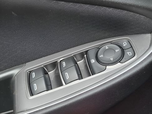 Used 2024 Chevrolet Malibu LT FWD image 25