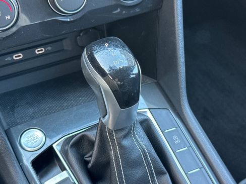 Used 2023 Volkswagen Tiguan S image 22