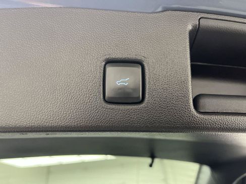 Certified 2025 Ford Escape ST-Line Elite w/ Premium Technology Package AWD/4WD image 34