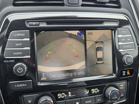 Used 2023 Nissan Maxima SR w/ Sport Mat Group image 21